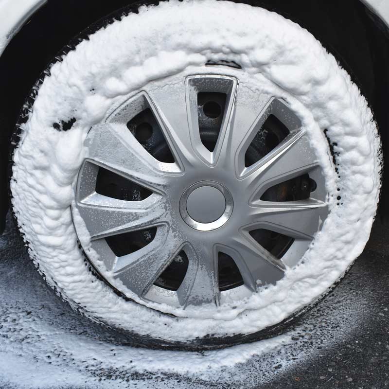 ΑΦΡΟΣ ΓΥΑΛΙΣΜΑΤΟΣ ΕΛΑΣΤΙΚΩΝ - TIRE FOAM 650ml - Image 2