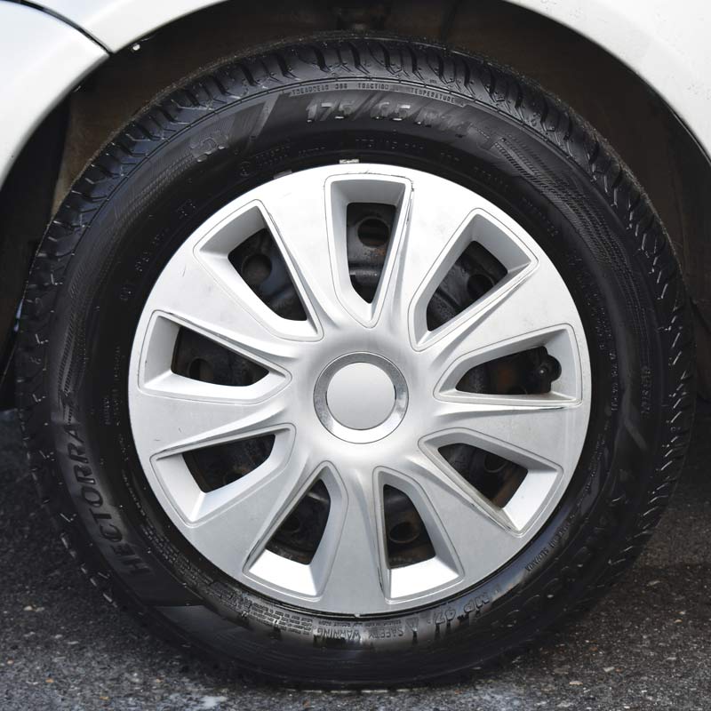 ΑΦΡΟΣ ΓΥΑΛΙΣΜΑΤΟΣ ΕΛΑΣΤΙΚΩΝ - TIRE FOAM 650ml - Image 3