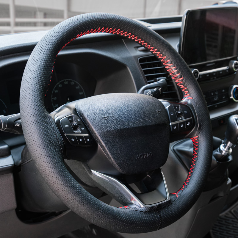 ΡΑΦΤΟ ΚΑΛΛΥΜΑ ΤΙΜΟΝΙΟΥ MICROFIBER LEATHER 10,5 EK ΜΑΥΡΟ-ΜΠΛΕ-ΚΟΚΚΙΝΟ LG - Image 4